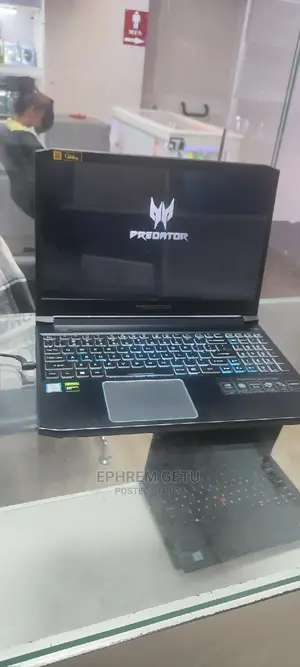 New Laptop Acer Predator Helios 300 8GB Intel Core I7 SSD 512GB