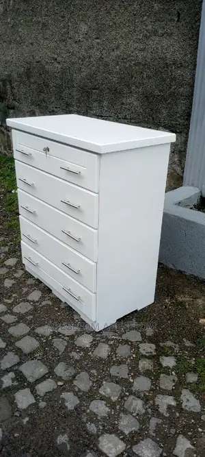 Photo - የልብስ ማስቀመጫ