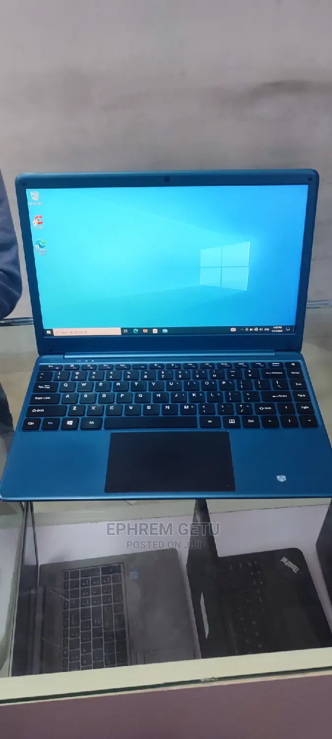 New Laptop Gateway CX2608 4GB Intel Pentium SSD 128GB