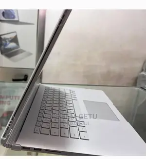 New Laptop Microsoft Surface Book 3 16GB Intel Core I7 SSD 256GB