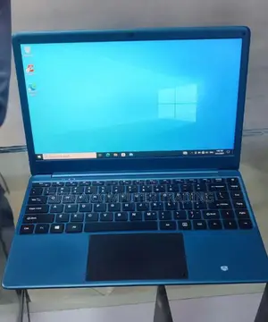 New Laptop Gateway GWTC116-2 4GB Intel Xeon SSD 128GB