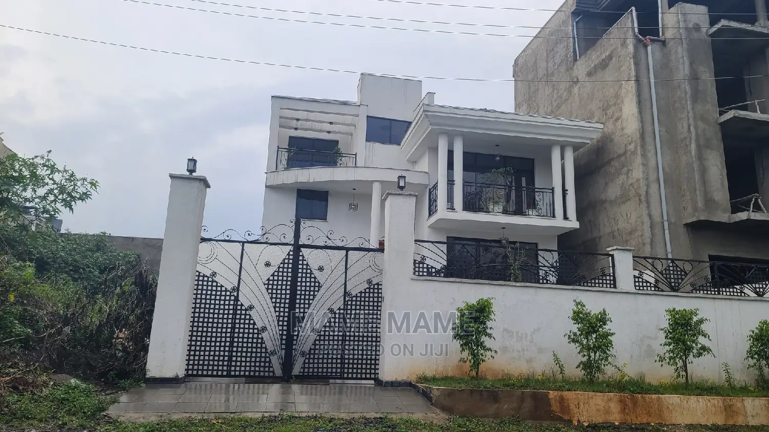7bdrm House in Addis Abeba, Bole for sale