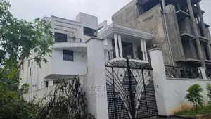 7bdrm House in Addis Abeba, Bole for sale