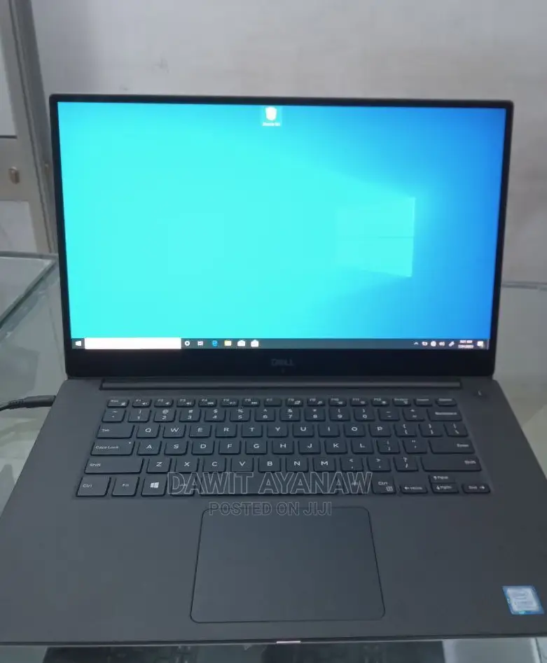 New Laptop Dell Precision 5530 16GB Intel Core I7 SSD 512GB