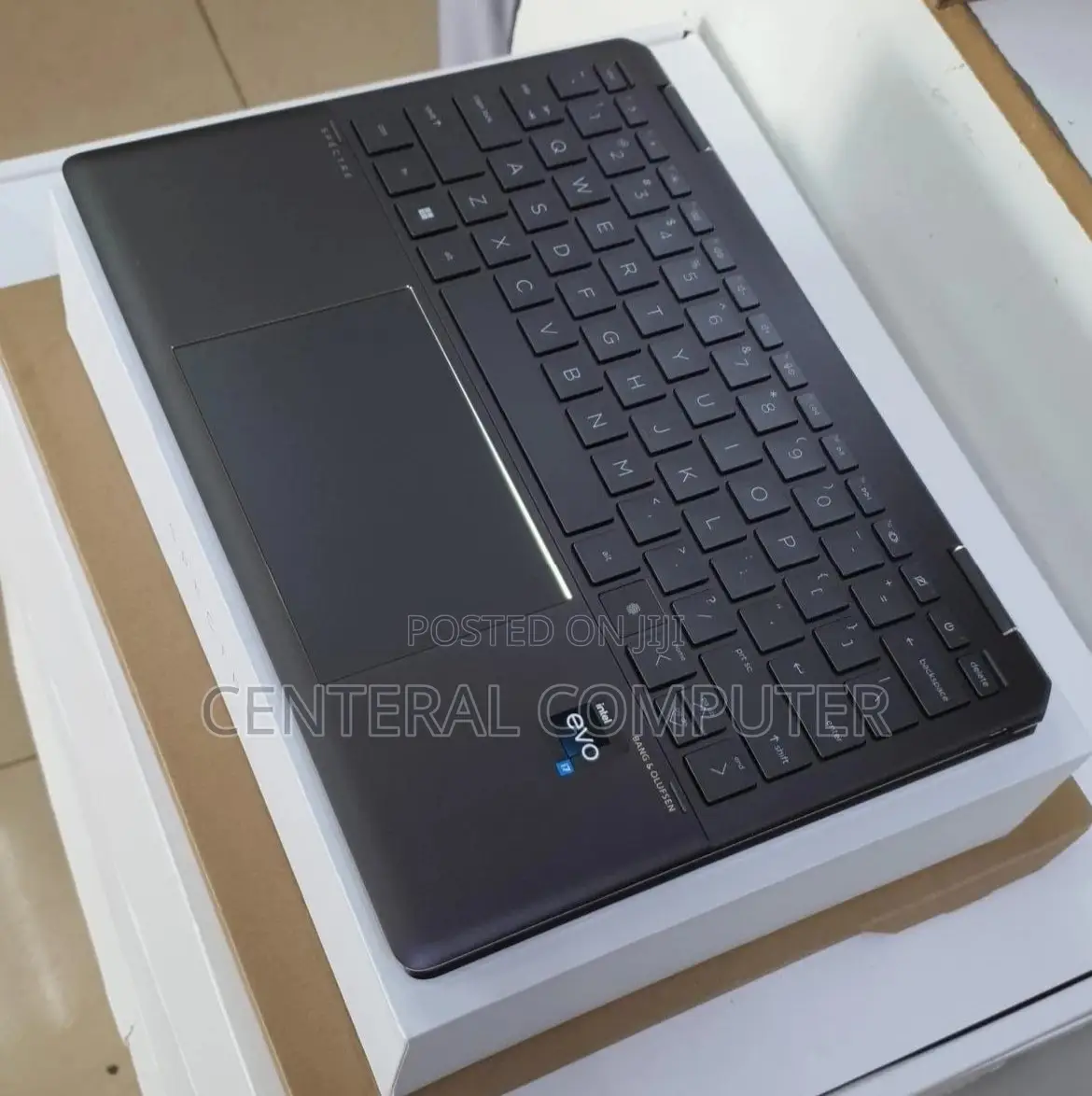 New Laptop HP Spectre 13t 16GB Intel Core I7 SSD 512GB