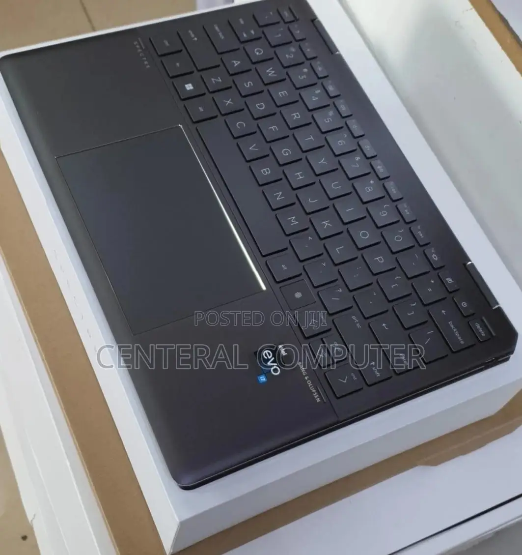 New Laptop HP Spectre 13t 16GB Intel Core I7 SSD 512GB