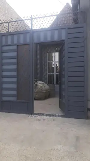 3bdrm House in East Shewa for sale