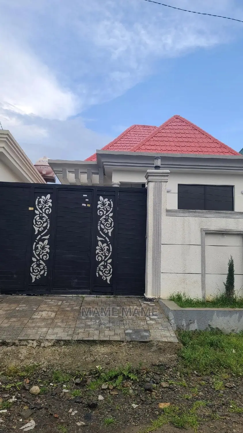 3bdrm Villa in Addis Abeba, Bole for sale