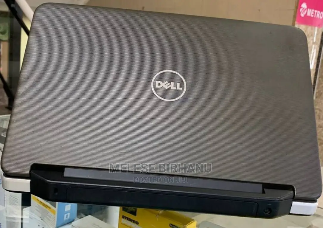 Laptop Dell 4GB Intel Core I3 HDD 320GB