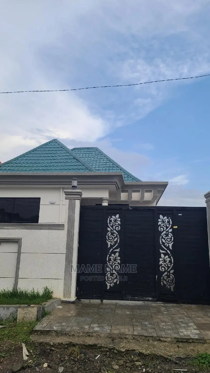 3bdrm Villa in Addis Abeba, Bole for sale