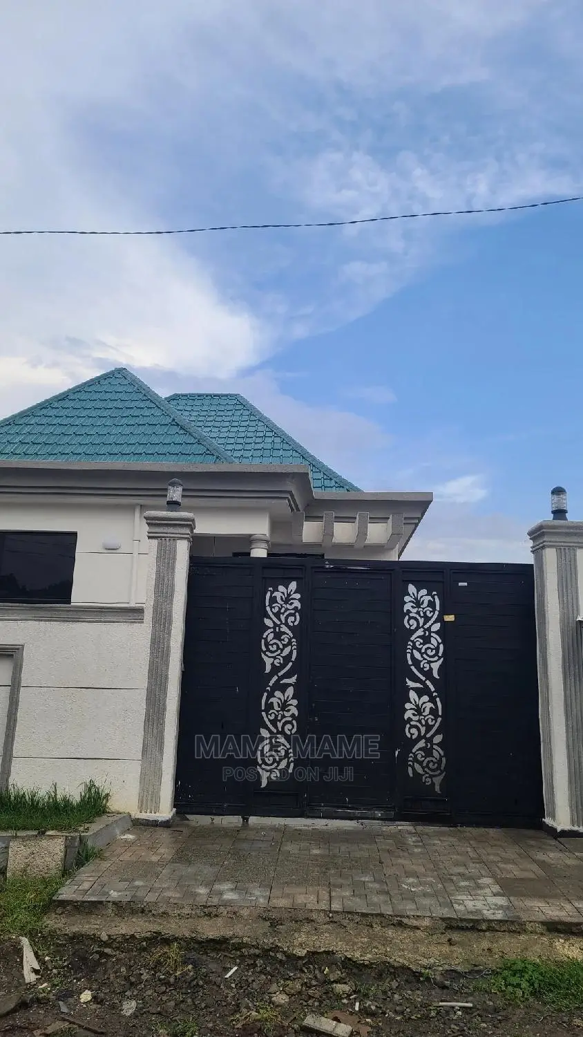 3bdrm Villa in Addis Abeba, Bole for sale