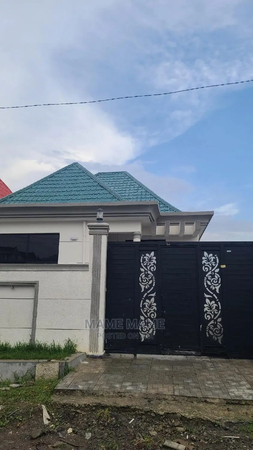 3bdrm Villa in Addis Abeba, Bole for sale