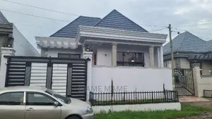 3bdrm Villa in Addis Abeba, Bole for sale