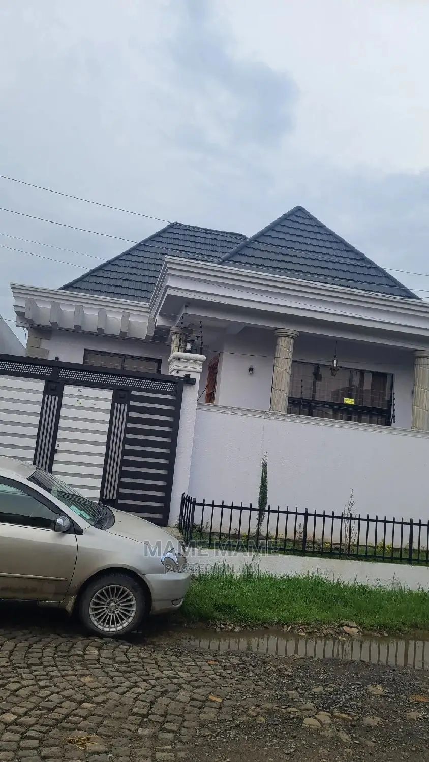 3bdrm Villa in Addis Abeba, Bole for sale