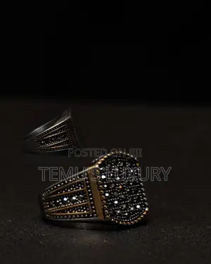 Photo - Luxury Golden Black Ring