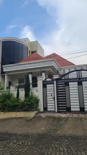 3bdrm Villa in Addis Abeba, Bole for sale