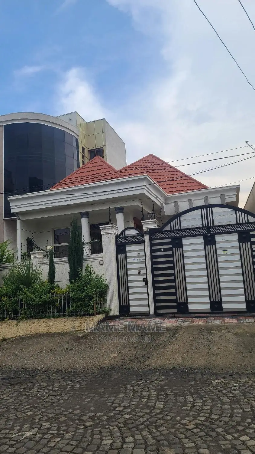 3bdrm Villa in Addis Abeba, Bole for sale