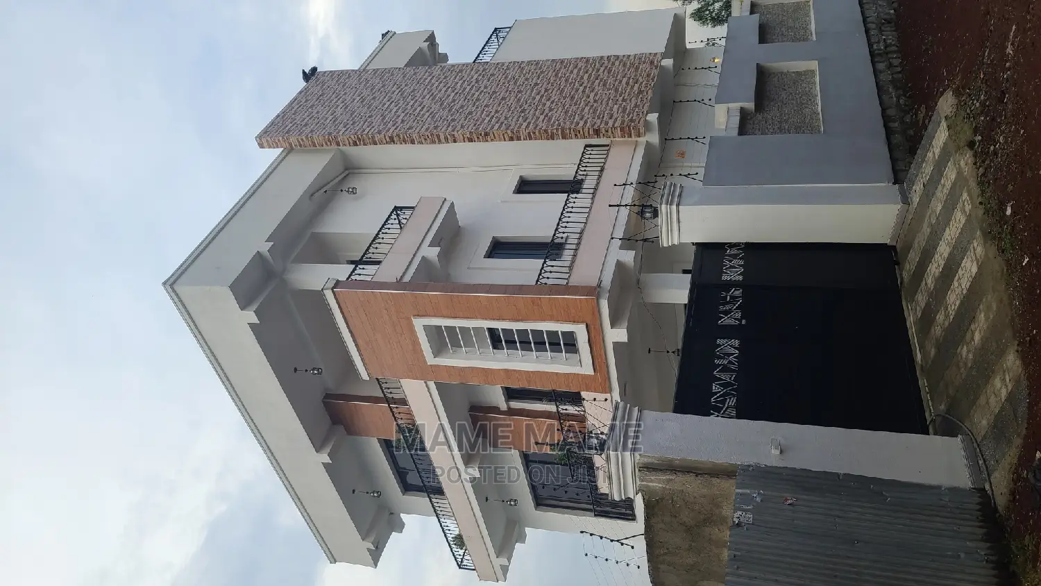 5bdrm House in Addis Abeba, Bole for sale