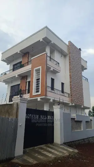 5bdrm House in Addis Abeba, Bole for sale