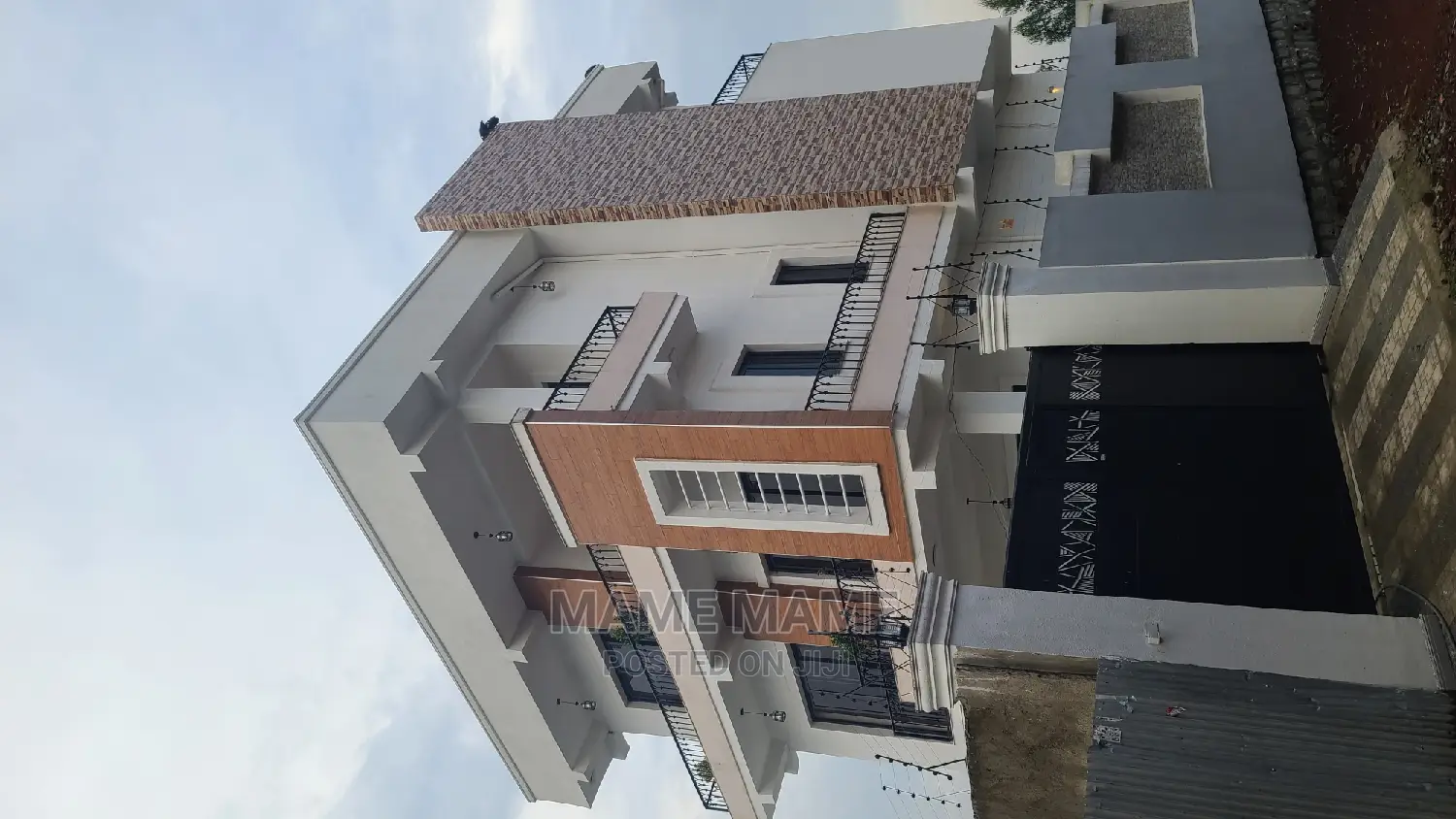 5bdrm House in Addis Abeba, Bole for sale
