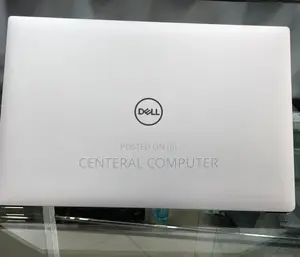 New Laptop Dell Precision 5520 32GB Intel Core I9 SSD 512GB