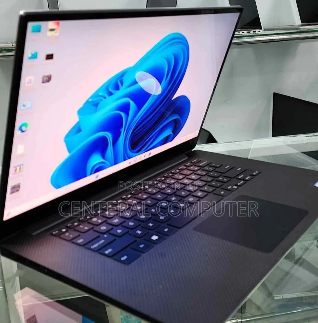 New Laptop Dell Precision 5520 32GB Intel Core I9 SSD 512GB