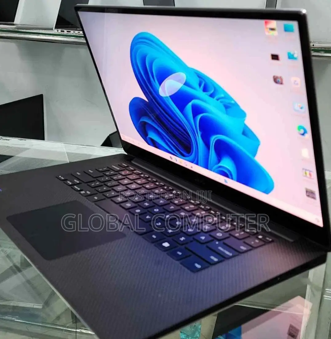 New Laptop Dell Precision 5510 32GB Intel Core I9 SSD 512GB