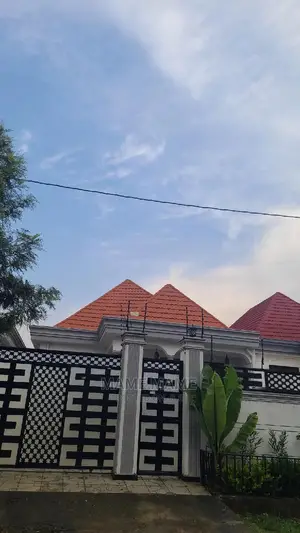 3bdrm Villa in Addis Abeba, Bole for sale