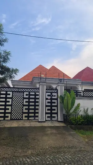 3bdrm Villa in Addis Abeba, Bole for sale