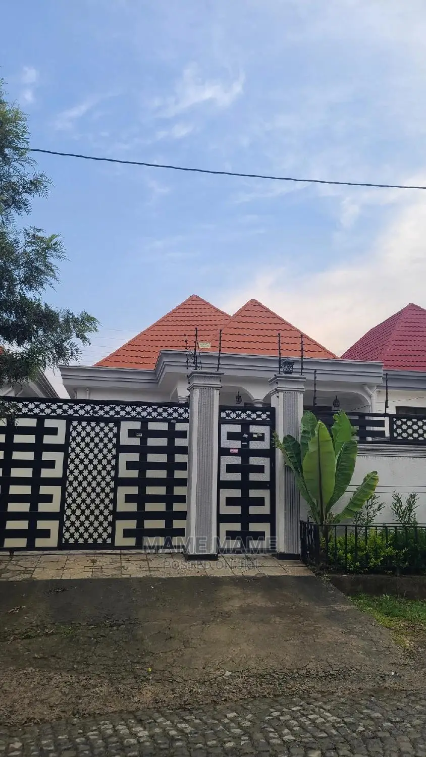 3bdrm Villa in Addis Abeba, Bole for sale