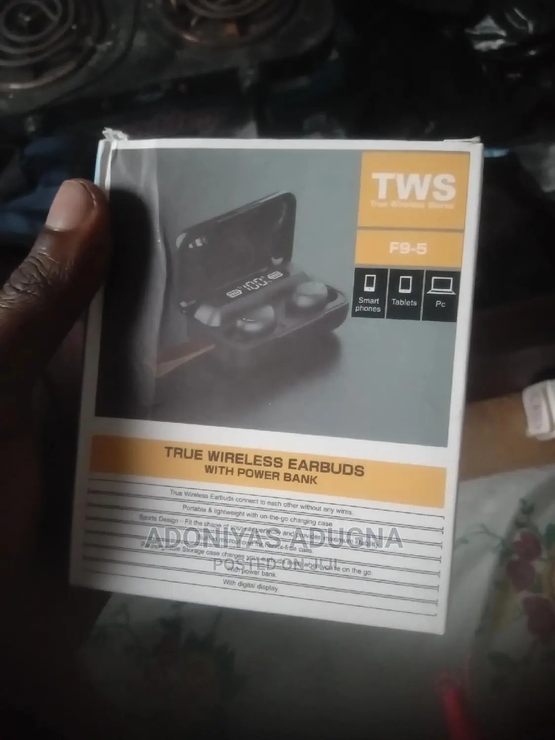 F9 Wireless Earbud Earphone.