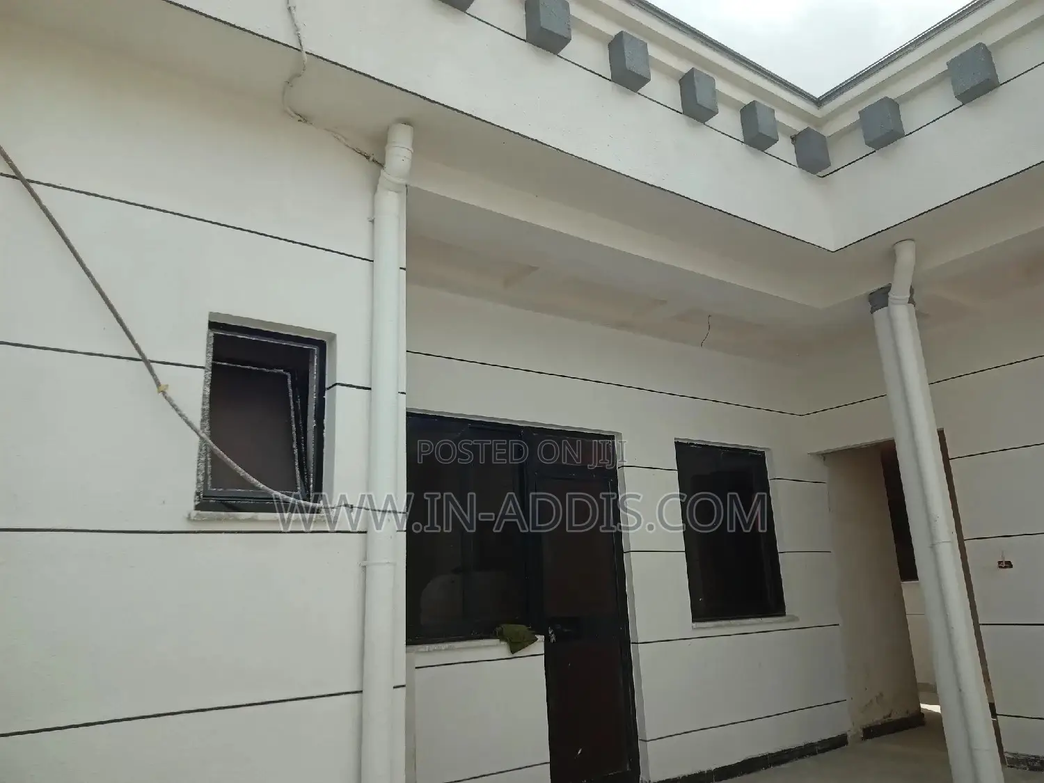 3bdrm Villa in Private, Akaky Kaliti for sale