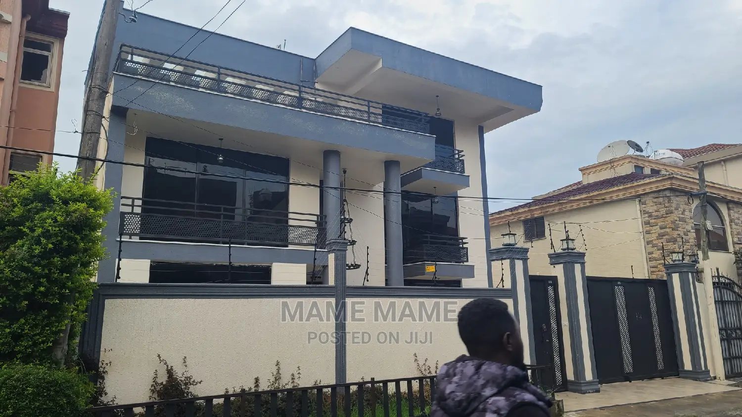 5bdrm House in Addis Abeba, Bole for sale