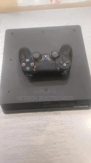 Sony PS4 Slim