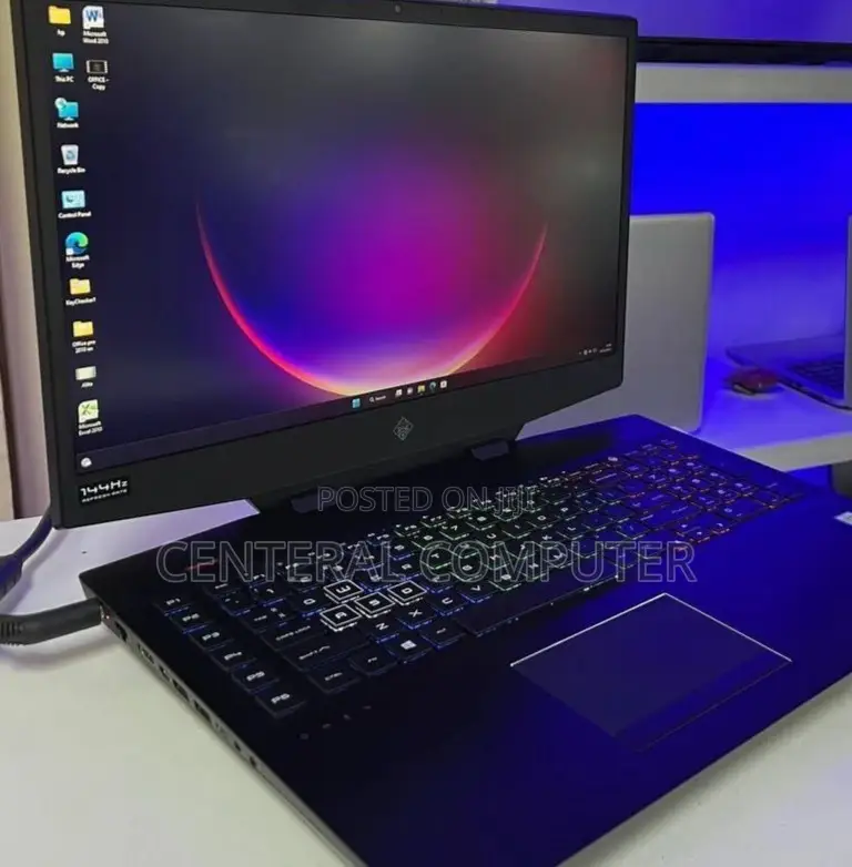 New Laptop HP Omen 17 16GB Intel Core I7 SSD 1T