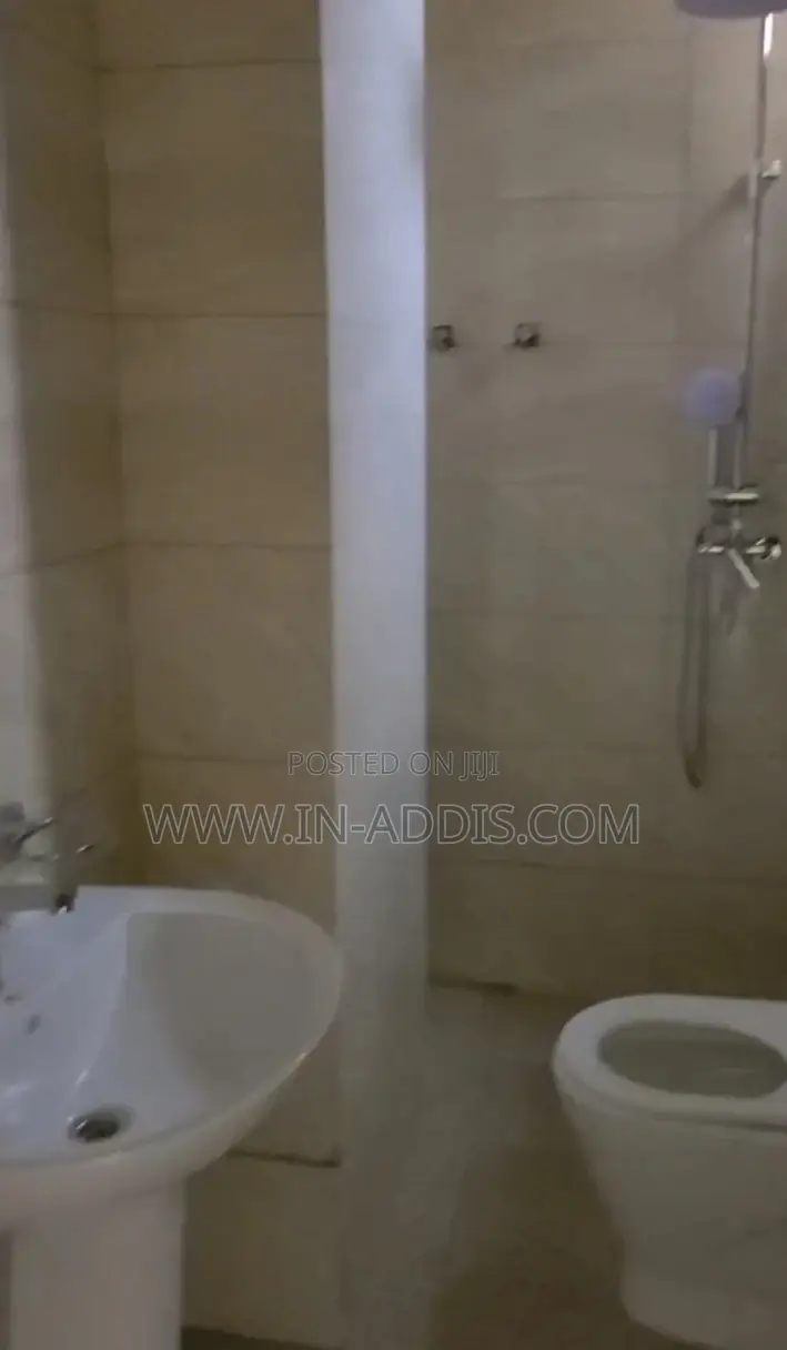 3bdrm Villa in Private, Akaky Kaliti for sale