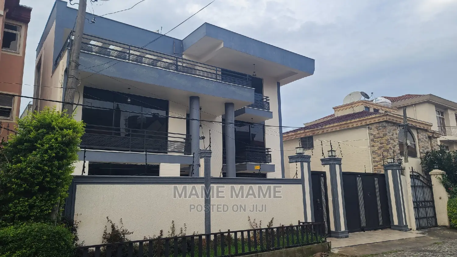 5bdrm House in Addis Abeba, Bole for sale