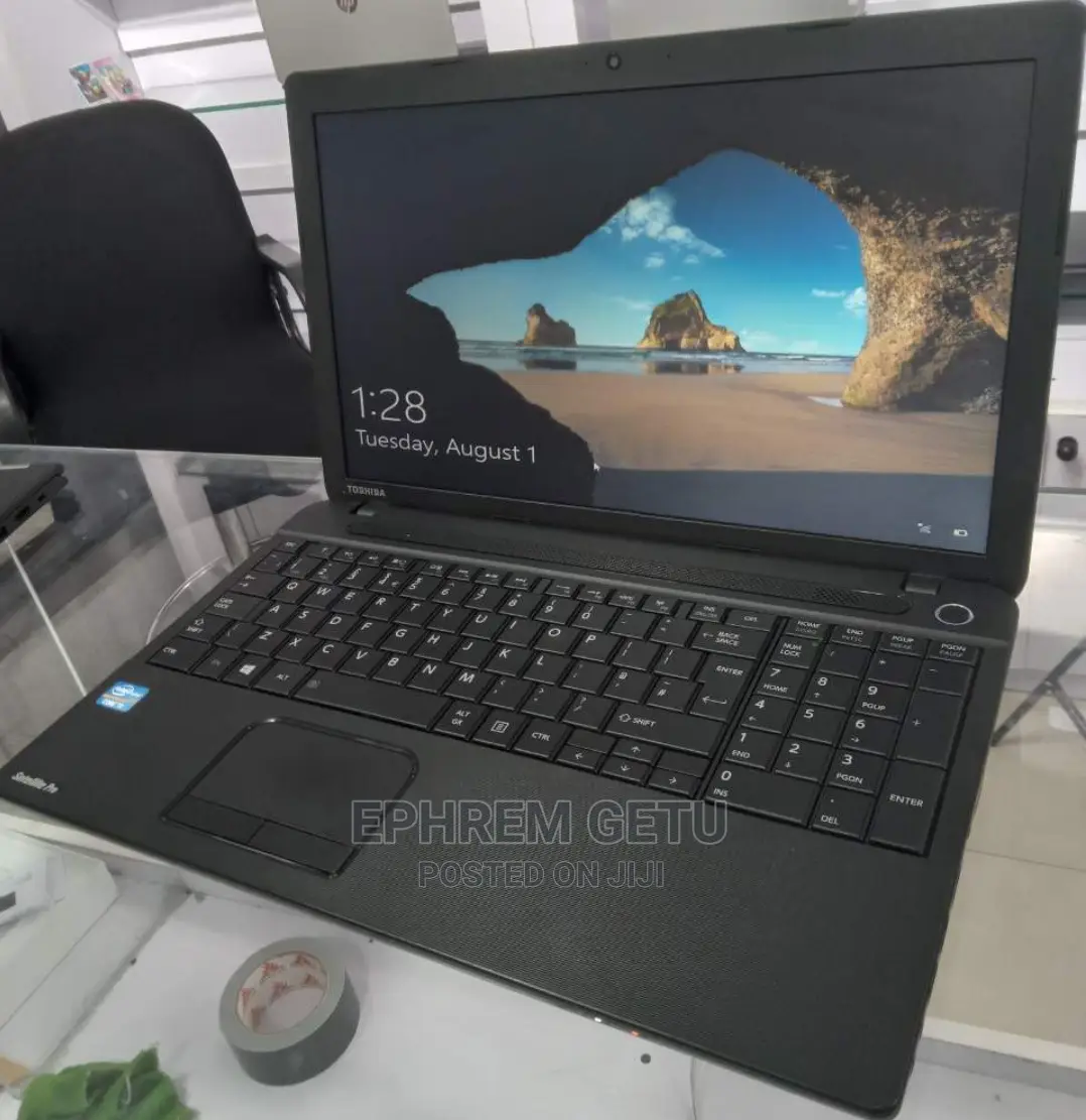 Laptop Toshiba Satellite C55 4GB Intel Core I3 HDD 500GB
