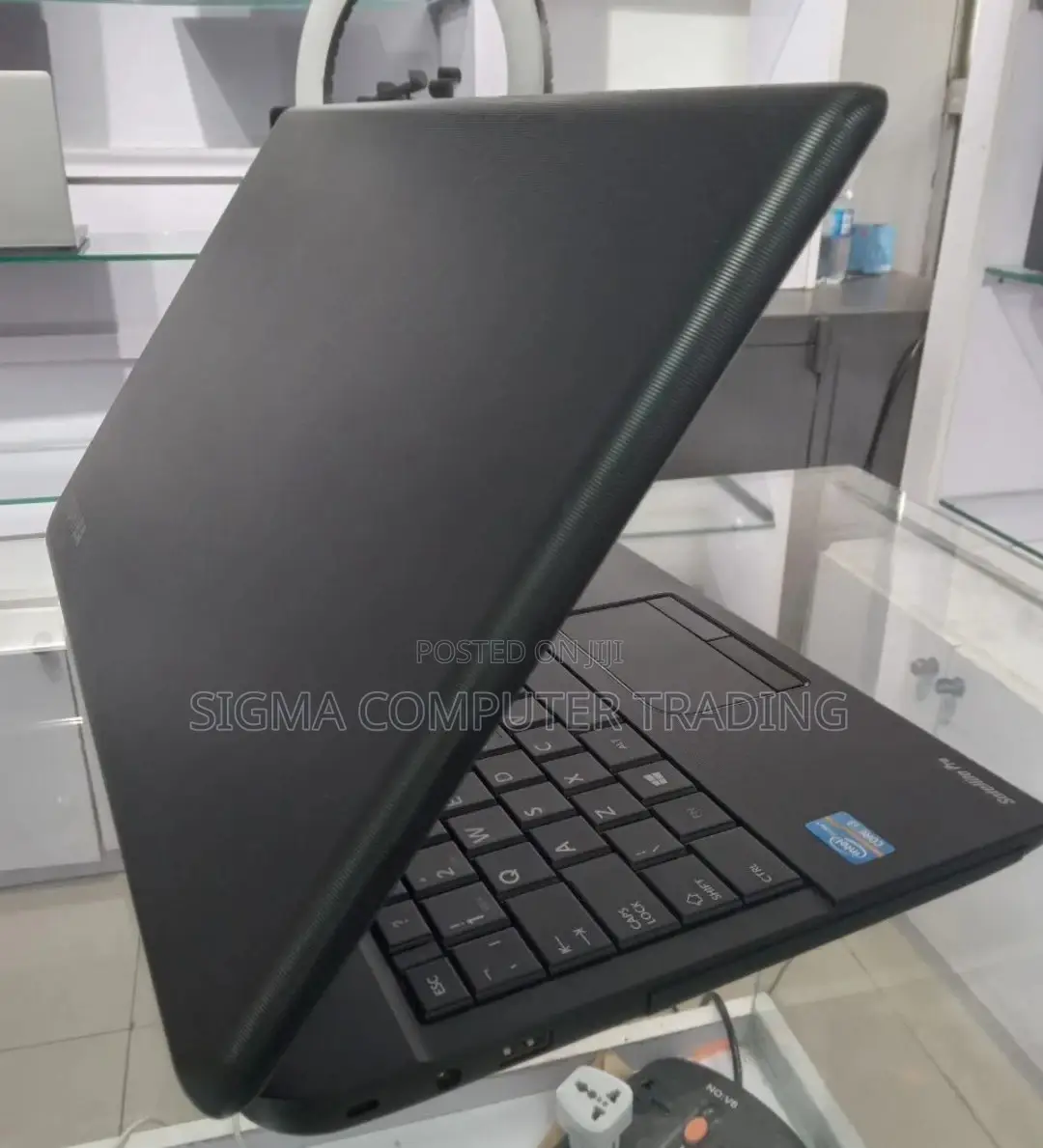 Laptop Toshiba Satellite C55 4GB Intel Core I3 HDD 500GB