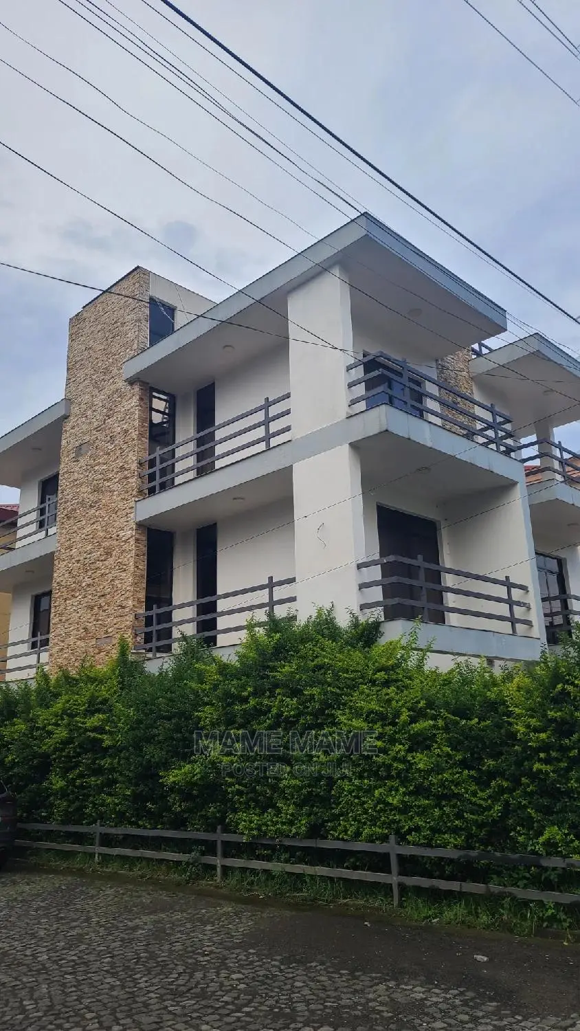 6bdrm House in Addis, Bole for sale