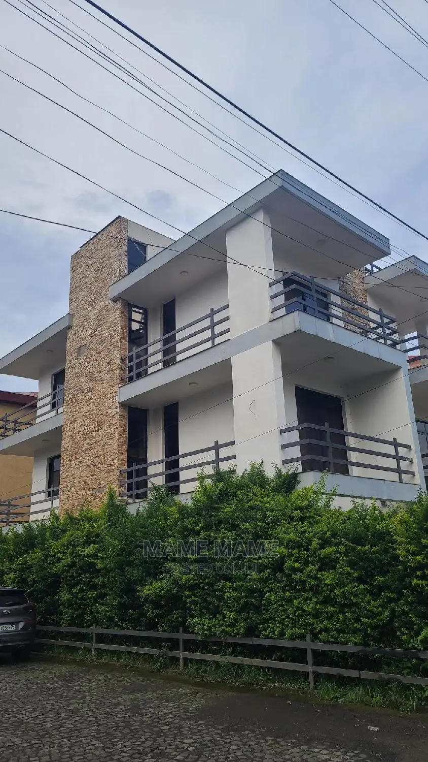 6bdrm House in Addis, Bole for sale