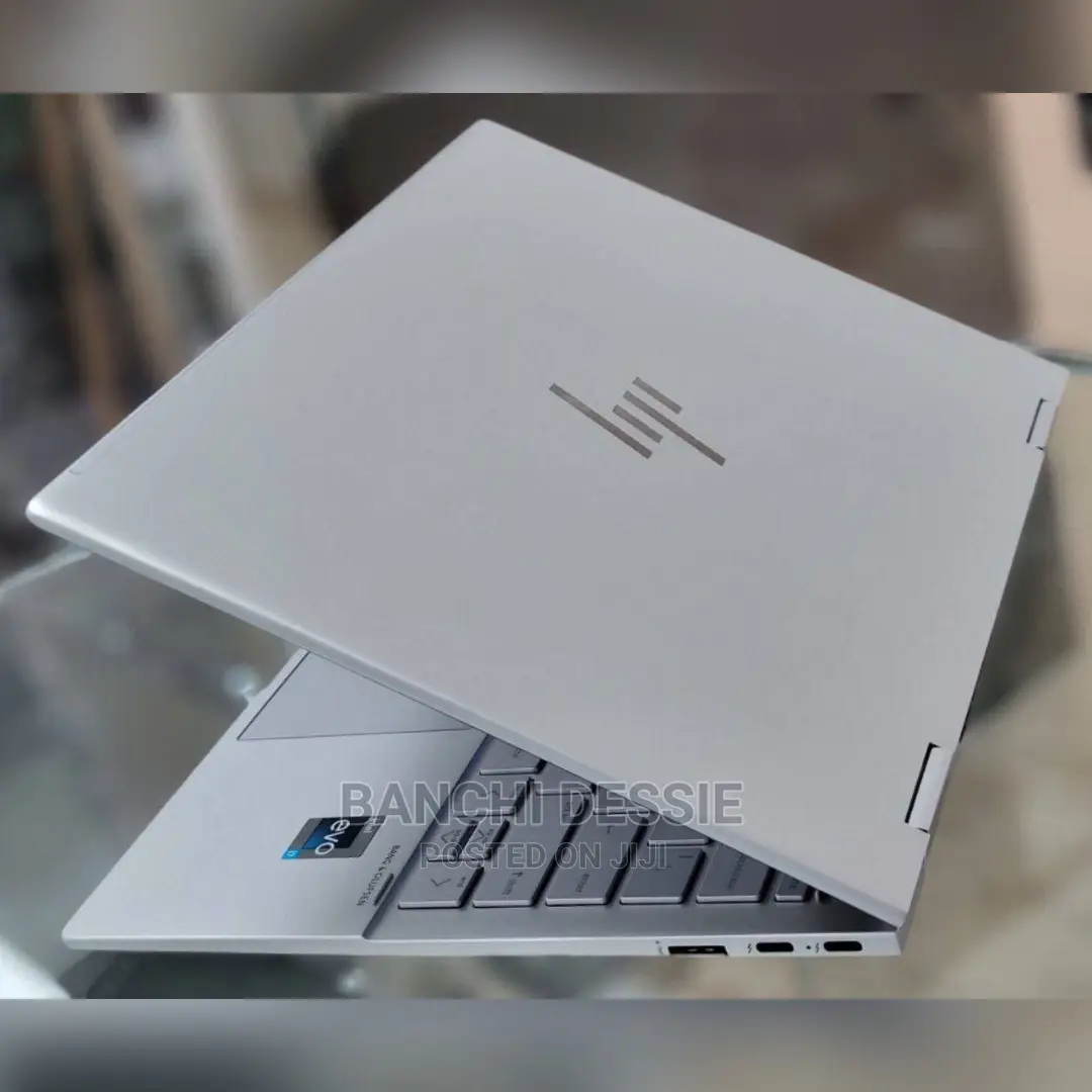 New Laptop HP Envy X360 8GB Intel Core I7 SSD 512GB