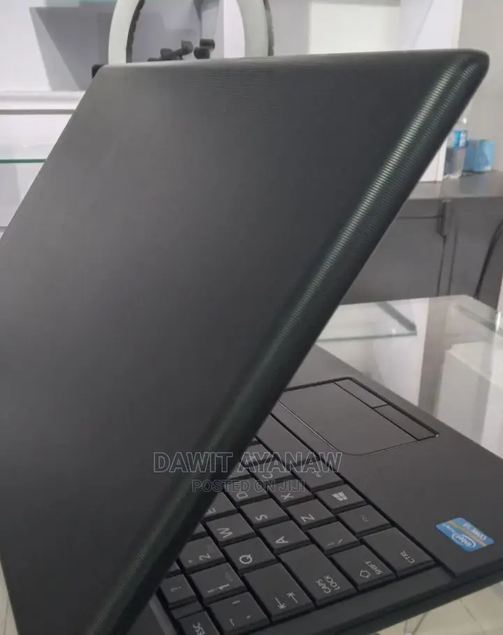 New Laptop Toshiba Satellite C55 4GB Intel Core I3 HDD 500GB