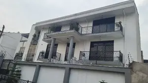 7bdrm House in Addis Abeba, Bole for sale