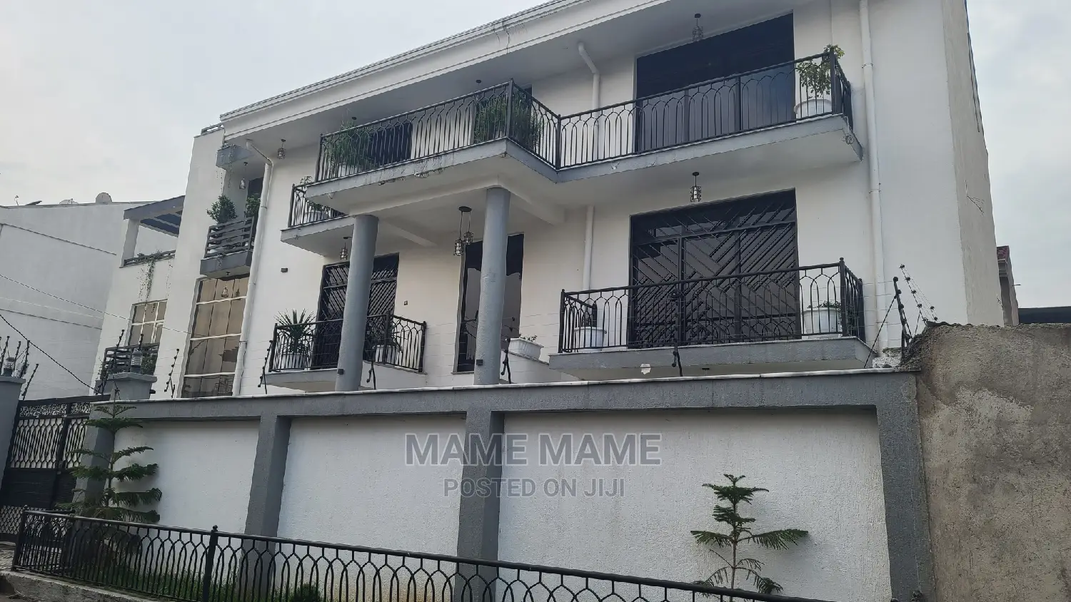 7bdrm House in Addis Abeba, Bole for sale
