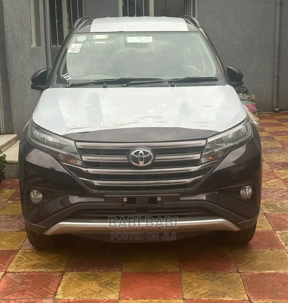 New Toyota Rush 2023 Burgundy