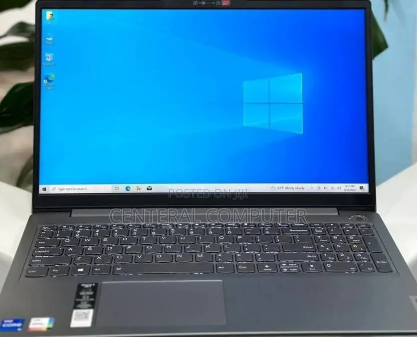 New Laptop Lenovo IdeaPad Y730 8GB Intel Core I5 SSD 512GB