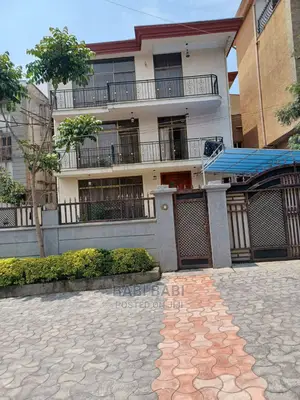 Photo - 9bdrm House in Yeka for sale