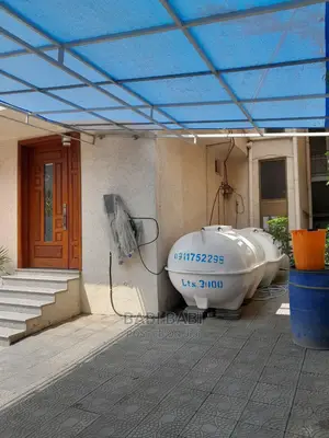 9bdrm House in Yeka for sale