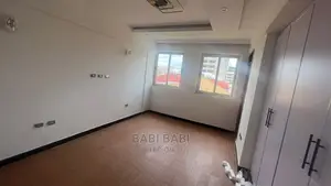 3bdrm Apartment in Semmit, Yeka for sale